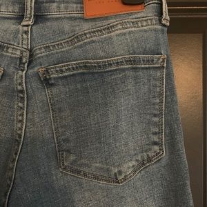 Lucky brand Ava mid rise crop